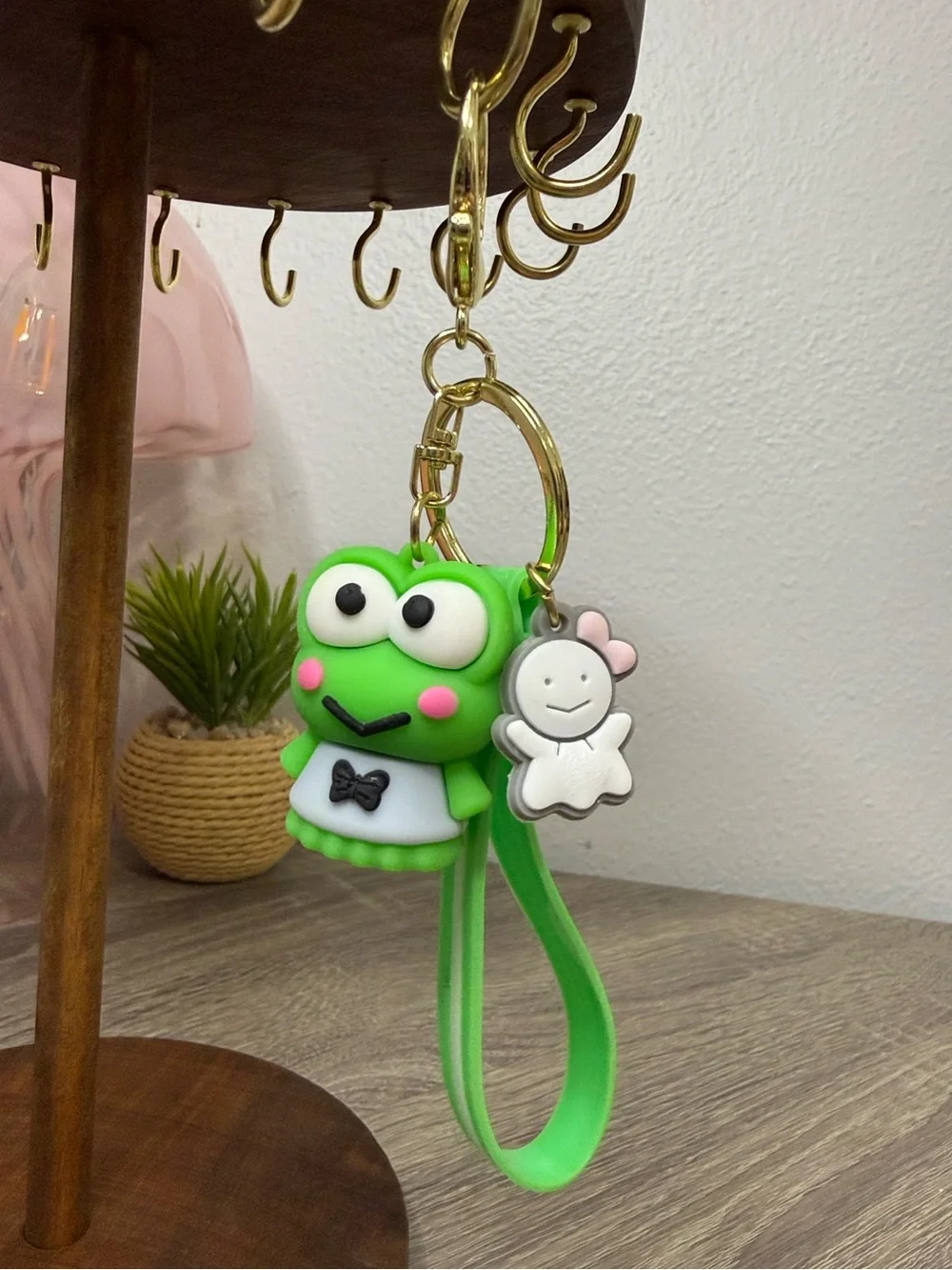 Kero Kero Keroppi Green Sticker & Keychain Set